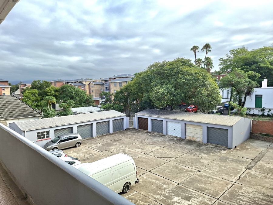 2 Bedroom Property for Sale in Uitenhage Central Eastern Cape